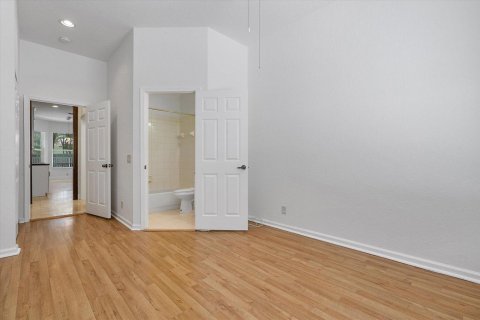 House in Weston, Florida 7 bedrooms, 341.42 sq.m. № 2253836 - photo 18