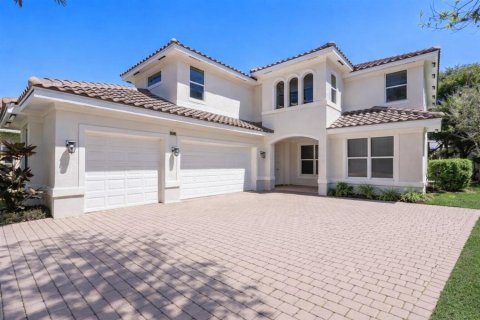House in Weston, Florida 7 bedrooms, 341.42 sq.m. № 2253836 - photo 2