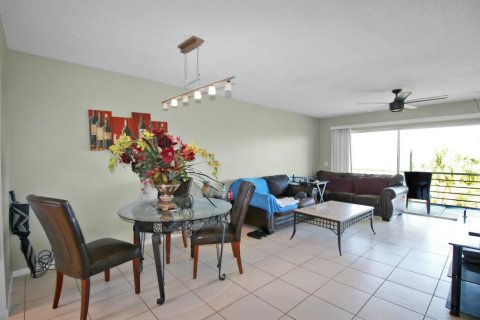 Copropriété à vendre à Lantana, Floride: 1 chambre, 74.88 m2 № 2250642 - photo 7