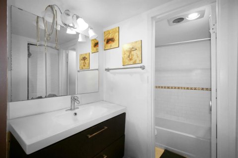 Copropriété à vendre à Lantana, Floride: 1 chambre, 74.88 m2 № 2250642 - photo 12