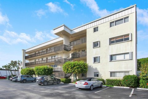 Copropriété à vendre à Lantana, Floride: 1 chambre, 74.88 m2 № 2250642 - photo 14