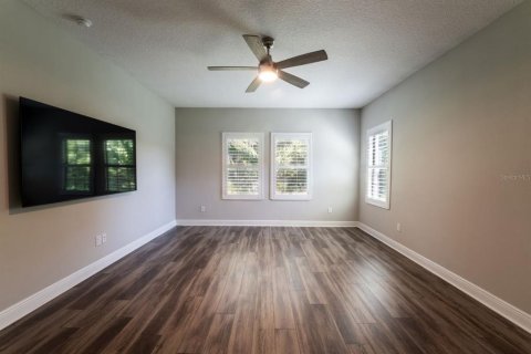 Villa ou maison à louer à Riverview, Floride: 3 chambres, 244.52 m2 № 2117956 - photo 22