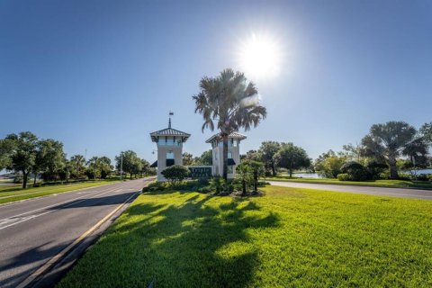 Villa ou maison à louer à Riverview, Floride: 3 chambres, 244.52 m2 № 2117956 - photo 4