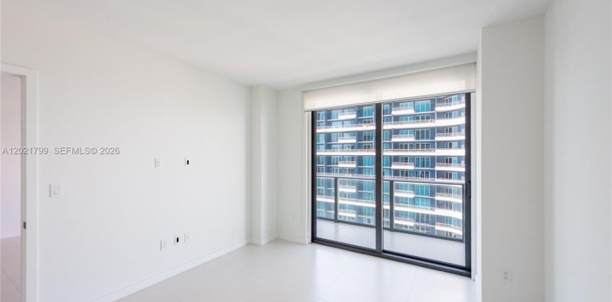 Condo à Miami, Floride, 2 chambres  № 2256954