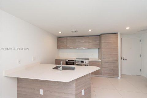 Copropriété à vendre à Miami, Floride: 2 chambres, 89.28 m2 № 2256954 - photo 3