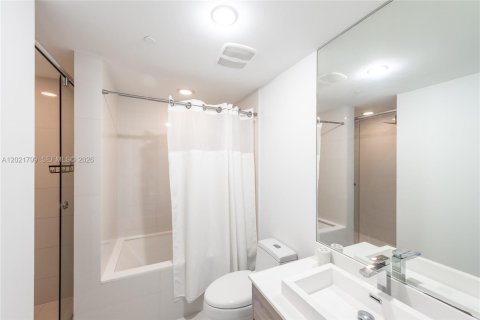 Copropriété à vendre à Miami, Floride: 2 chambres, 89.28 m2 № 2256954 - photo 12