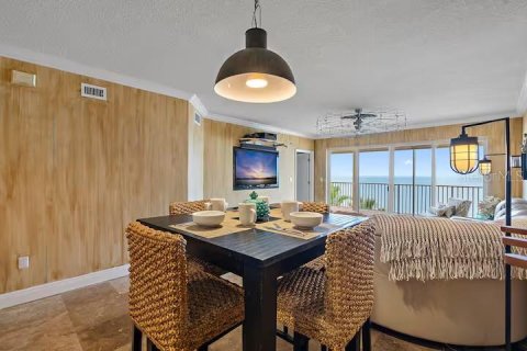 Condo in North Redington Beach, Florida, 3 bedrooms  № 1593135 - photo 15