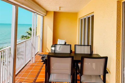 Condo in North Redington Beach, Florida, 3 bedrooms  № 1593135 - photo 27