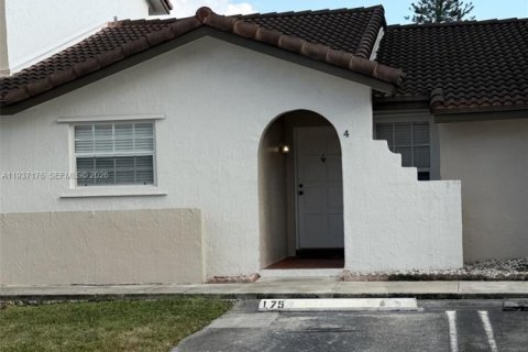 Copropriété à vendre à Miami, Floride: 2 chambres, 83.61 m2 № 1995080 - photo 4