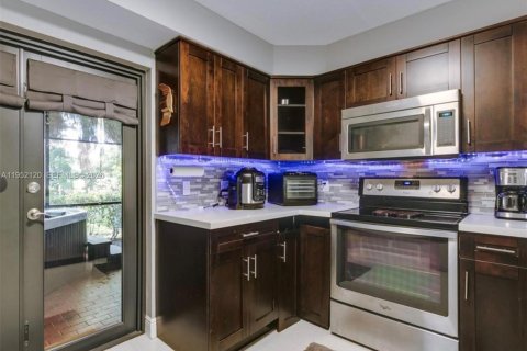 Adosado en alquiler en Plantation, Florida, 3 dormitorios, 112.41 m2 № 2006505 - foto 2