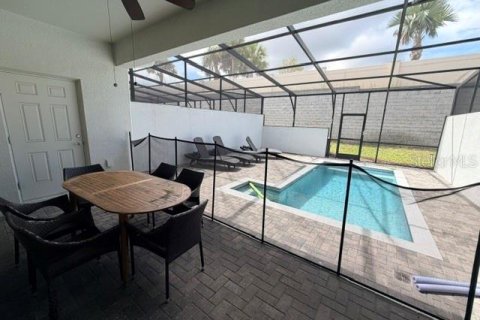 Touwnhouse à vendre à Davenport, Floride: 5 chambres, 212.1 m2 № 2306415 - photo 19