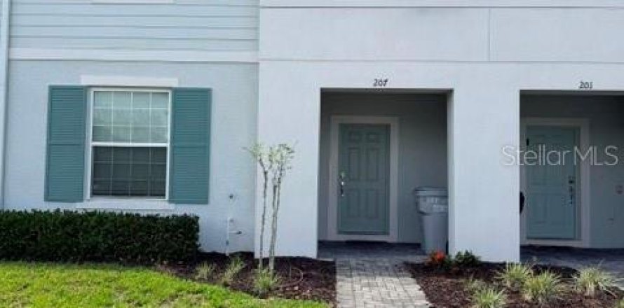 Touwnhouse à Davenport, Floride 5 chambres, 212.1 m2 № 2306415