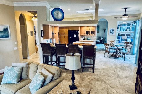 House in Punta Gorda, Florida 3 bedrooms, 279.91 sq.m. № 2130189 - photo 5