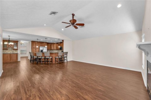 Casa en venta en Valrico, Florida, 4 dormitorios, 242.29 m2 № 2387402 - foto 18
