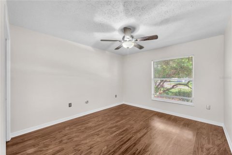 Casa en venta en Valrico, Florida, 4 dormitorios, 242.29 m2 № 2387402 - foto 25