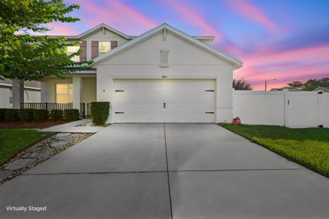 House in Spring Hill, Florida 5 bedrooms, 270.35 sq.m. № 2347926