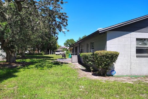 House in St. Lucie, Florida 4 bedrooms, 135.27 sq.m. № 2194966 - photo 4