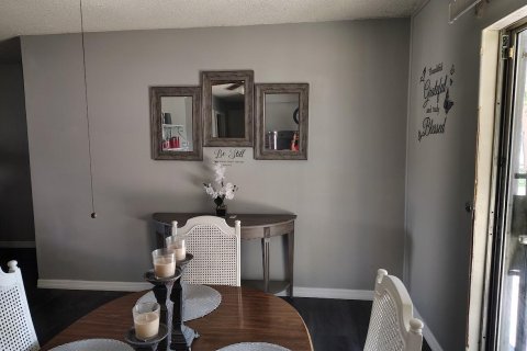 House in St. Lucie, Florida 4 bedrooms, 135.27 sq.m. № 2194966 - photo 7