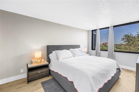 Condominio en venta en Saint Petersburg, Florida, 2 dormitorios, 97.55 m2 № 2298323 - foto 21