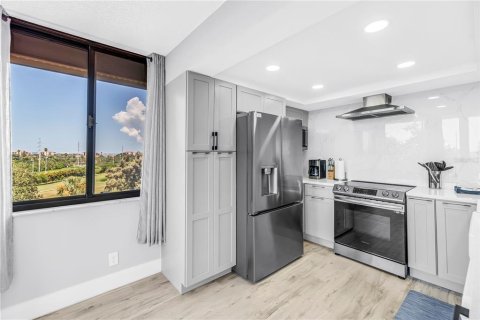 Condominio en venta en Saint Petersburg, Florida, 2 dormitorios, 97.55 m2 № 2298323 - foto 9