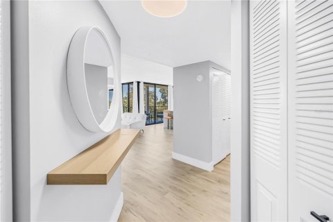 Condominio en venta en Saint Petersburg, Florida, 2 dormitorios, 97.55 m2 № 2298323 - foto 25