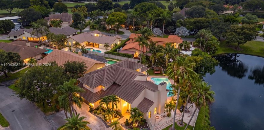 Villa ou maison à Plantation, Floride 5 chambres, 314.94 m2 № 2173534
