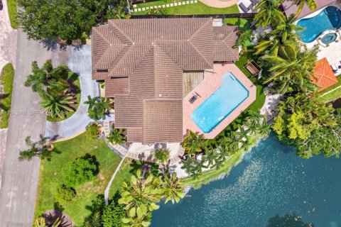 Villa ou maison à vendre à Plantation, Floride: 5 chambres, 314.94 m2 № 2173534 - photo 21
