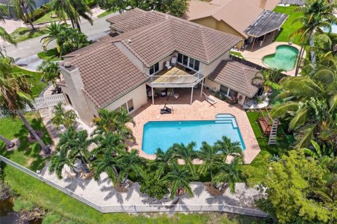 Villa ou maison à vendre à Plantation, Floride: 5 chambres, 314.94 m2 № 2173534 - photo 11