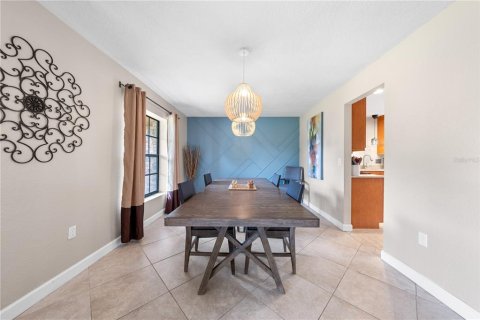 House in Orlando, Florida 3 bedrooms, 178.28 sq.m. № 1795586 - photo 6