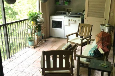 Condo in Plantation, Florida, 2 bedrooms  № 1867570 - photo 9