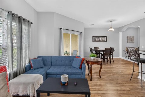 Townhouse in Tampa, Florida 3 bedrooms, 161.28 sq.m. № 2259214 - photo 4