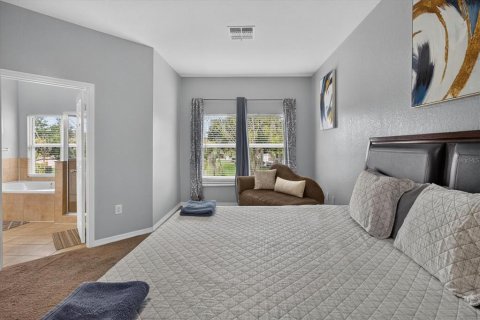 Townhouse in Tampa, Florida 3 bedrooms, 161.28 sq.m. № 2259214 - photo 11
