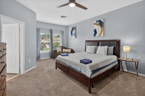 Townhouse in Tampa, Florida 3 bedrooms, 161.28 sq.m. № 2259214 - photo 10