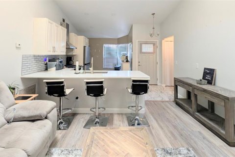 House in Deltona, Florida 2 bedrooms, 109.44 sq.m. № 2208630 - photo 4
