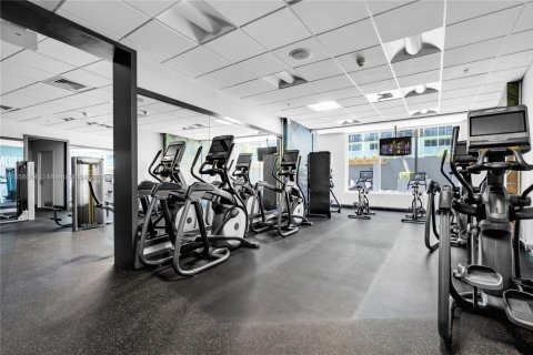 Condo in Miami, Florida, 1 bedroom  № 1887517 - photo 14