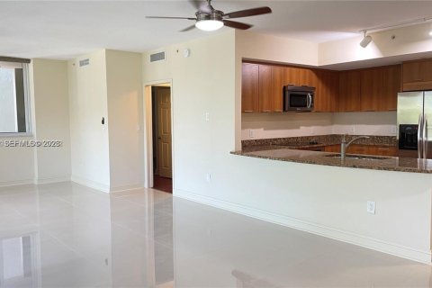 Copropriété à louer à Plantation, Floride: 3 chambres, 138.89 m2 № 2076660 - photo 2