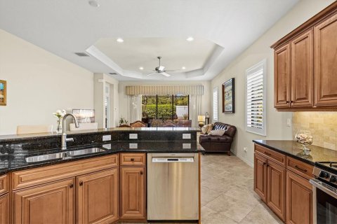House in Bradenton, Florida 3 bedrooms, 205.22 sq.m. № 2339095 - photo 25