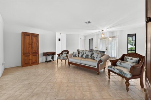 Casa en venta en Jensen Beach, Florida, 4 dormitorios, 293.2 m2 № 2192182 - foto 13
