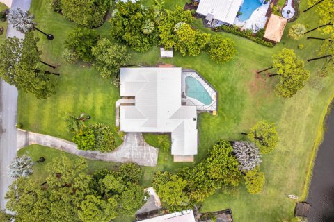 Casa en venta en Jensen Beach, Florida, 4 dormitorios, 293.2 m2 № 2192182 - foto 2