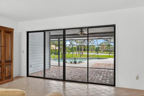 Casa en venta en Jensen Beach, Florida, 4 dormitorios, 293.2 m2 № 2192182 - foto 12