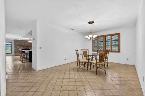 Casa en venta en Jensen Beach, Florida, 4 dormitorios, 293.2 m2 № 2192182 - foto 14