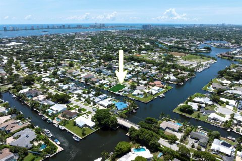 House in North Palm Beach, Florida 5 bedrooms, 397.16 sq.m. № 2252679 - photo 17