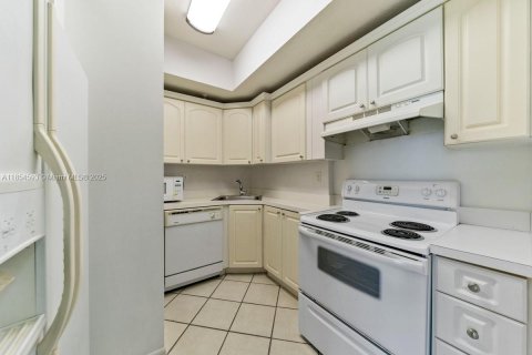 Copropriété à louer à Miami, Floride: 1 chambre, 55.18 m2 № 1872692 - photo 10