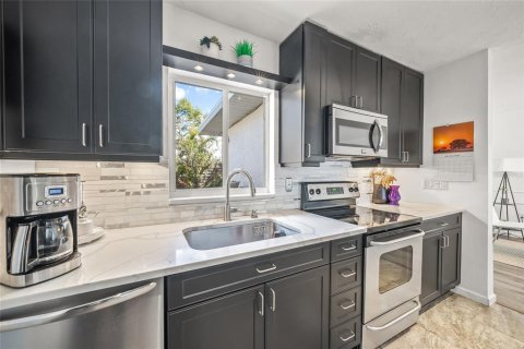 Купить виллу или дом в Сарасота, Флорида 5 комнат, 128.86м2, № 1539083 - фото 9