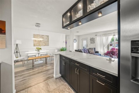 Купить виллу или дом в Сарасота, Флорида 5 комнат, 128.86м2, № 1539083 - фото 10