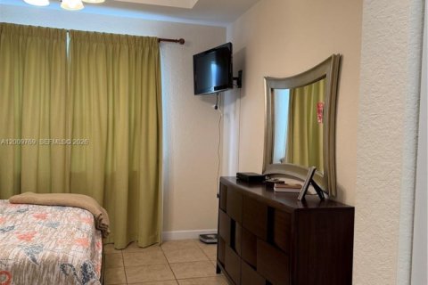 Villa ou maison à vendre à Homestead, Floride: 5 chambres, 191.66 m2 № 2345968 - photo 8
