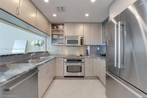Condominio en venta en Miami Beach, Florida, 1 dormitorio, 72.46 m2 № 1702856 - foto 3