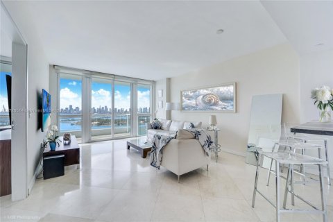 Condominio en venta en Miami Beach, Florida, 1 dormitorio, 72.46 m2 № 1702856 - foto 4
