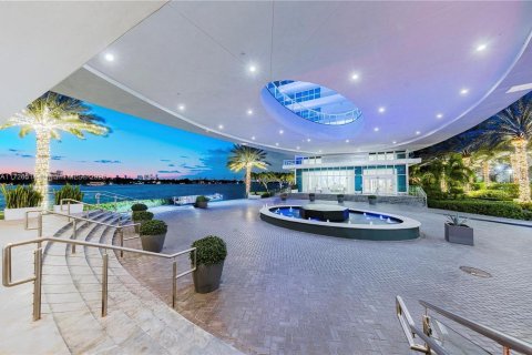 Condominio en venta en Miami Beach, Florida, 1 dormitorio, 72.46 m2 № 1702856 - foto 27