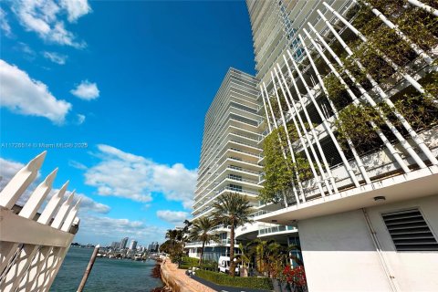 Condominio en venta en Miami Beach, Florida, 1 dormitorio, 72.46 m2 № 1702856 - foto 24